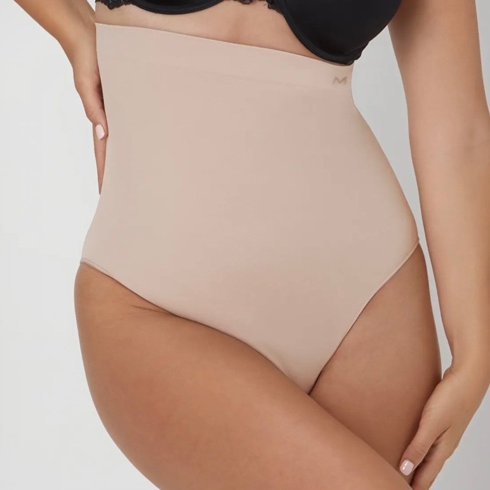 Maidenform Seamless High Waist Brief, Tummy Control, Medium, Evening Blush (Tan)